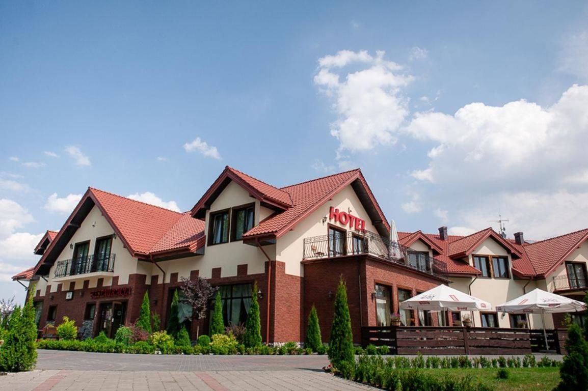 Отель Hotel Podzamcze Гура-Кальвария-6